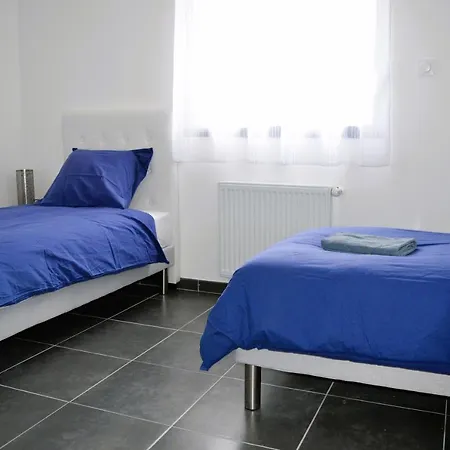 La Veille, Maison Neuve Avec Jardin Дом отдыха